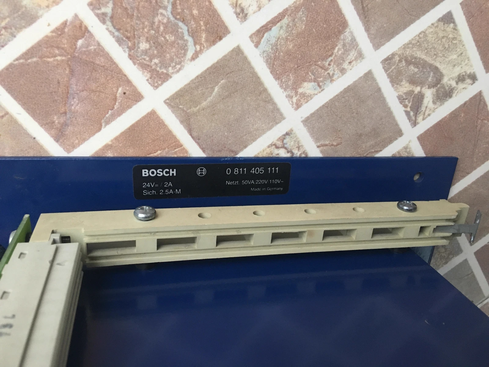 0 811 405 111 ,0811405111