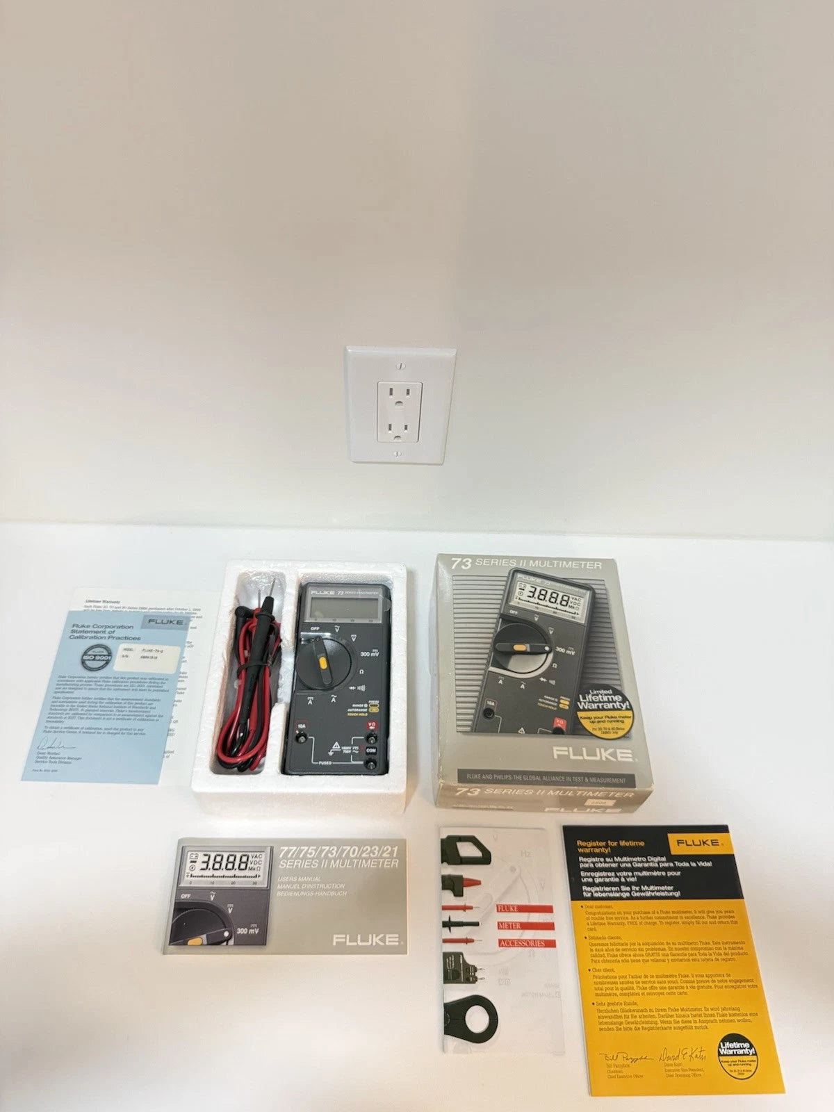 Fluke 73 Series II Multimeter in New Factory Box