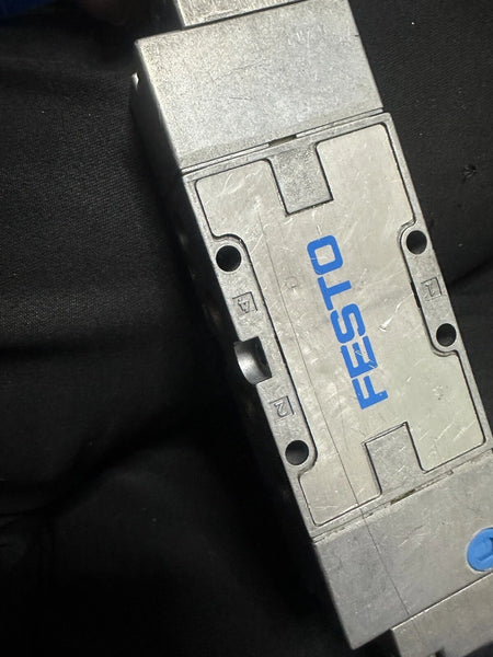 Festo MFH-5/3E-1/8-B 30483 Valve: Features, Specifications