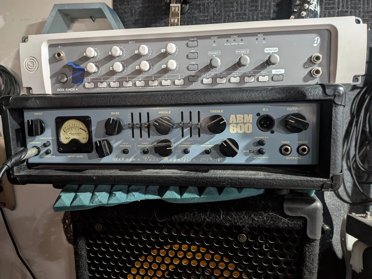 Ashdown ABM 600 EVO IV 600-Watt Bass Head Amplifier
