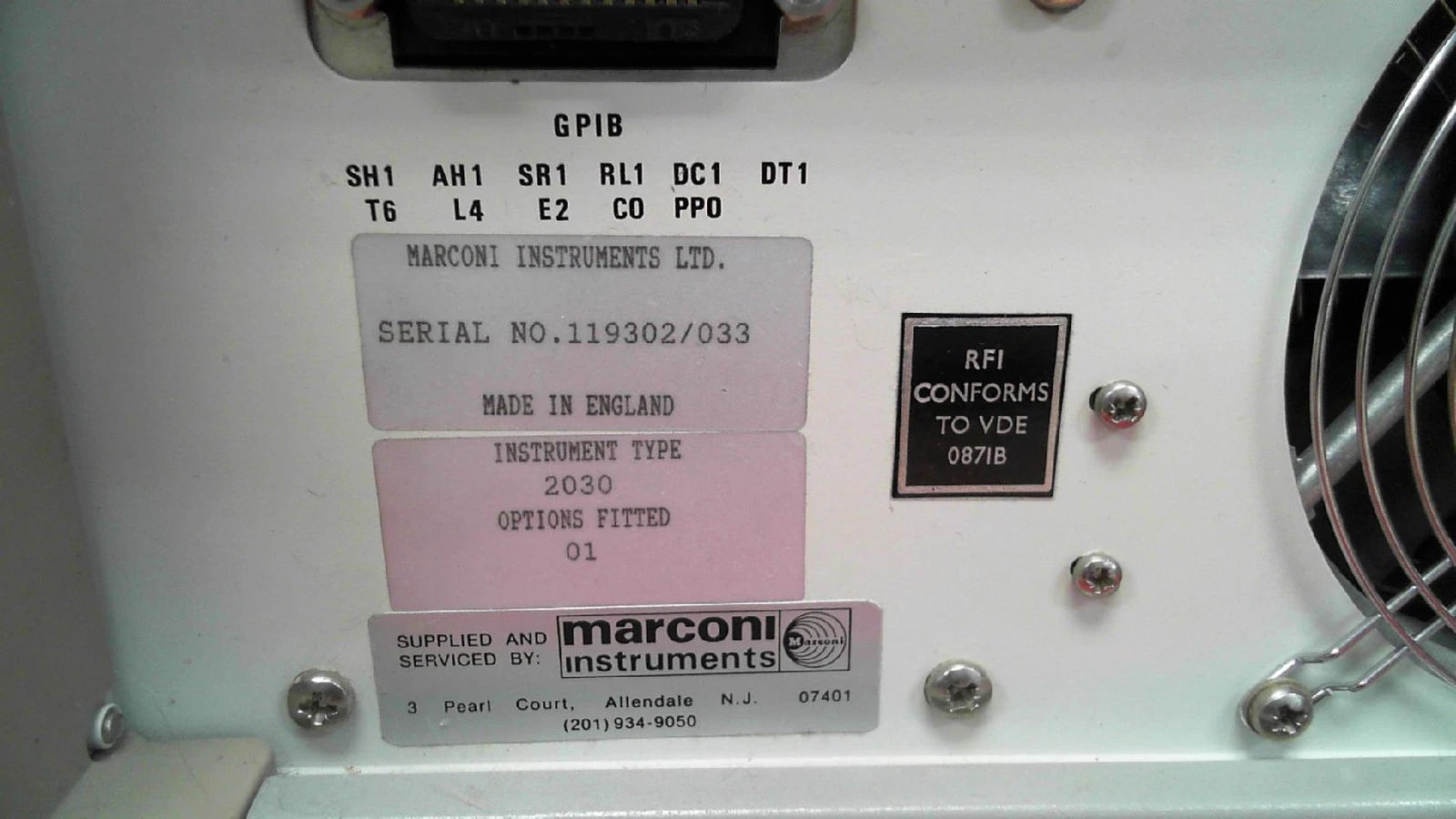 Marconi 2030 033 10 kHz to 1.35 GHz Signal Generator with Option 1