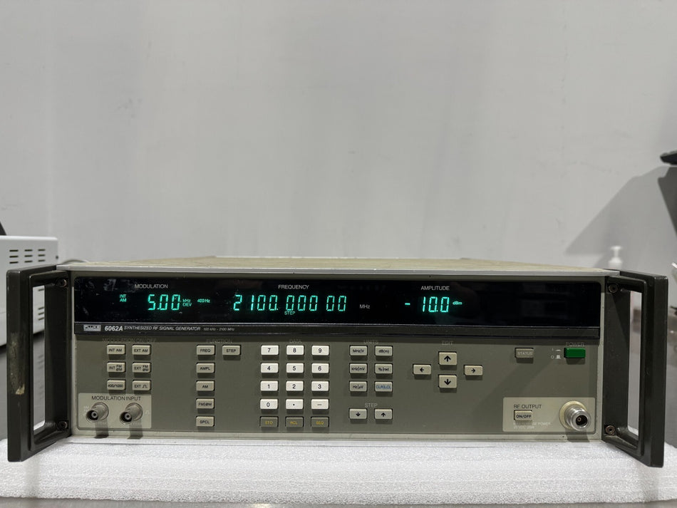 Fluke 6062A Synthesized RF Signal Generator
