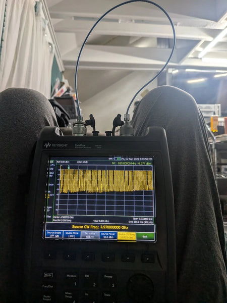 Keysight Agilent VNA Vector Network Spectrum Analyzer Fieldfox N9915A Cald 9 Ghz