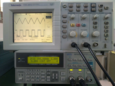 Tektronix Sony AFG320 arbitrary Function Generator - XG eqpt