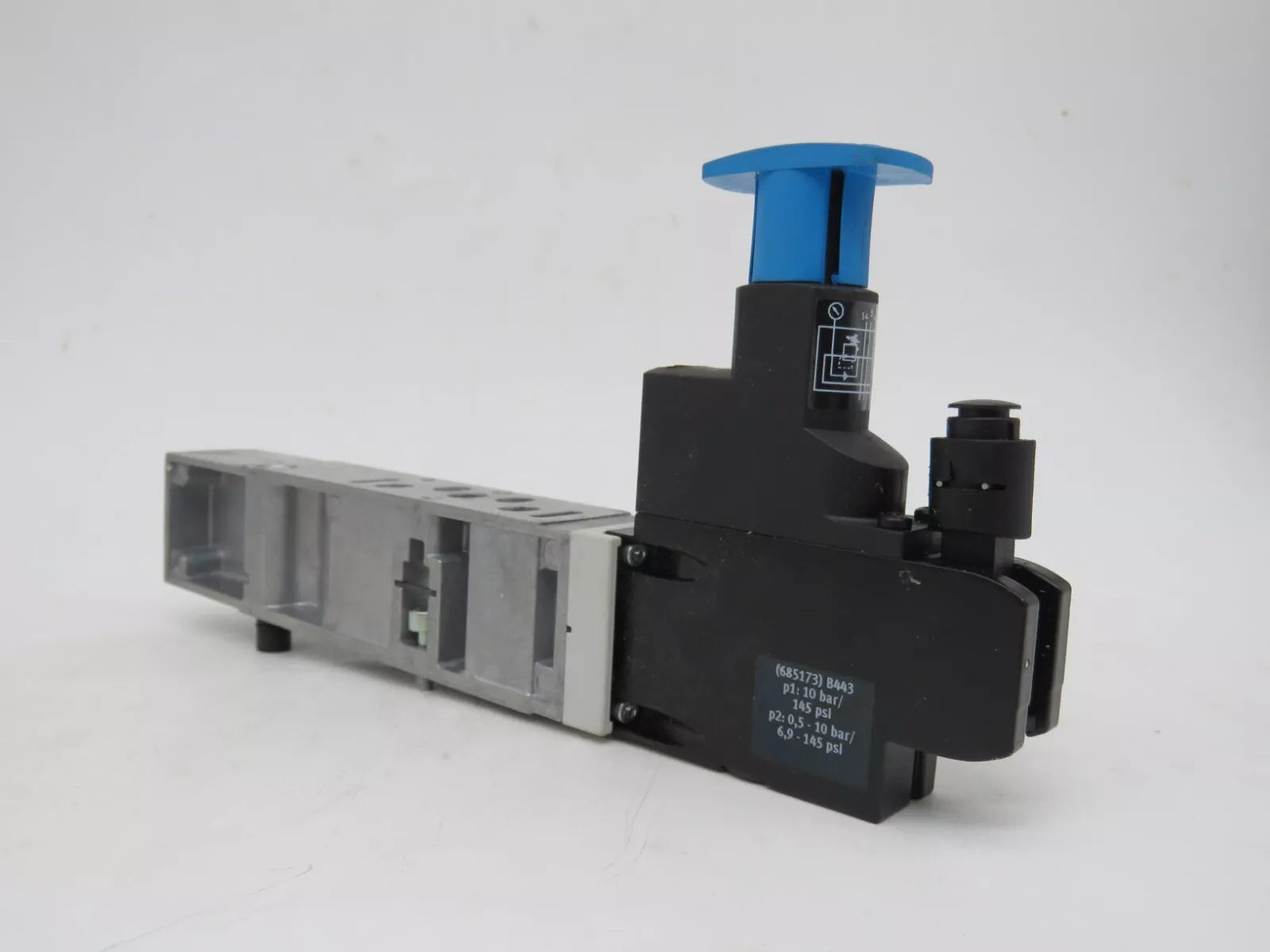 Festo VABF-S4-1-R1C2-C-10 Solenoid Valve Regulator Plate Width 26 mm