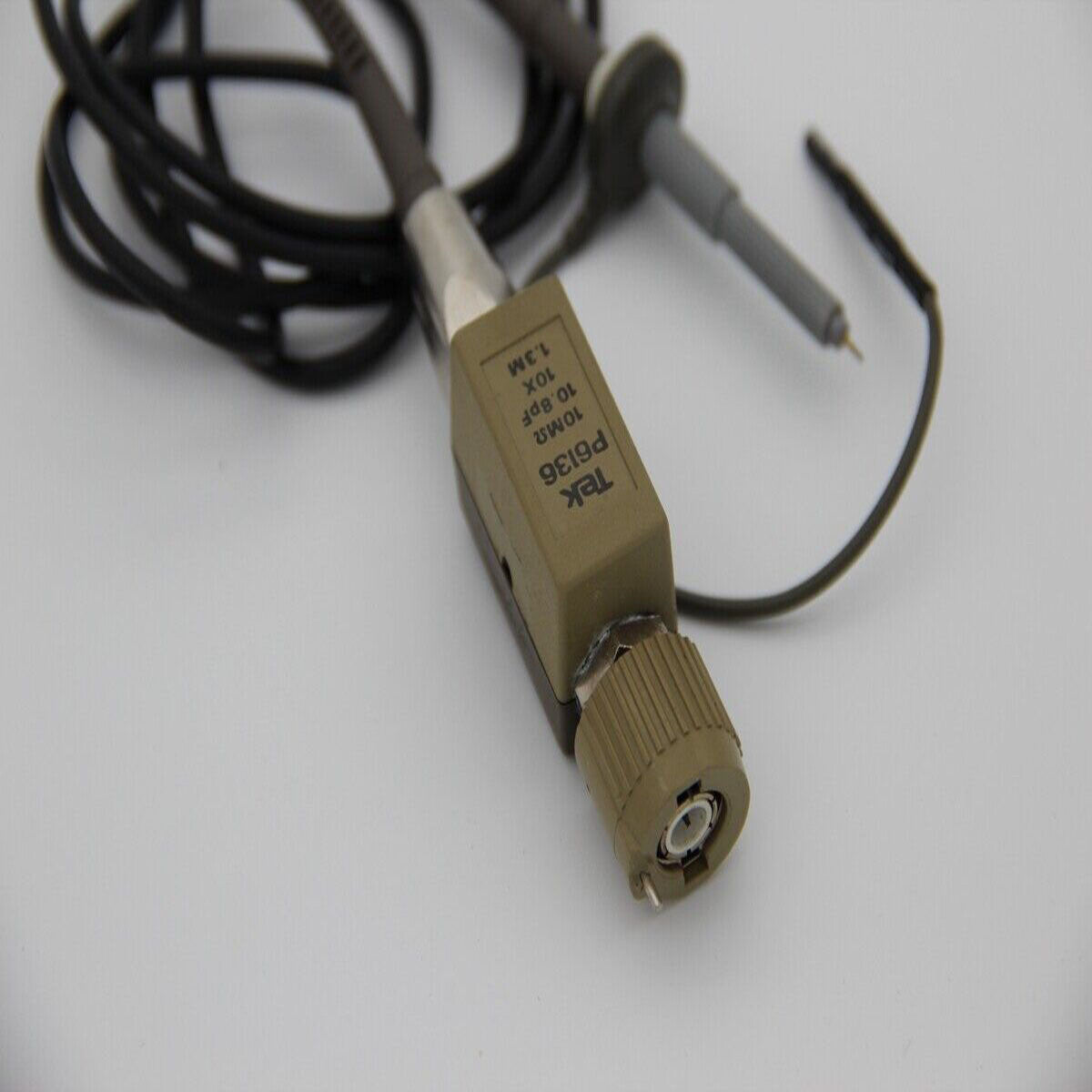 Tektronix P6136 Passive Voltage Probe 350 MHz