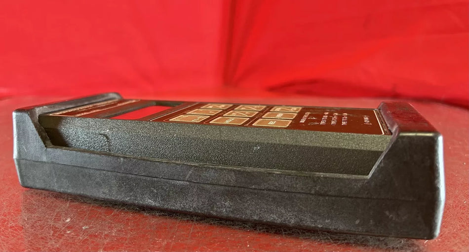 Omega HH23 Handheld Microprocessor Digital Thermometer, T72372 AS-IS