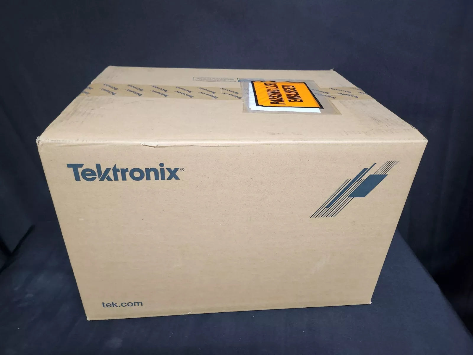 Tektronix MSO22 with Option 2-BW-70 (70MHz) + 2-DDU (0965)