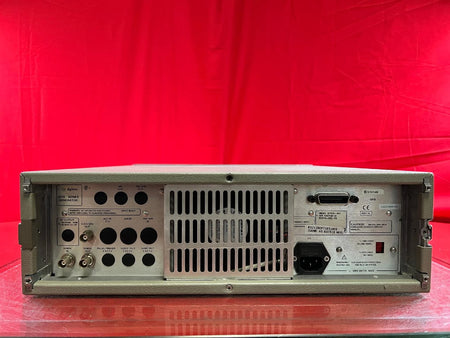 Agilent Keysight 83711B Synthesized CW Generator 1-20GHz SN US37100114 AS-IS
