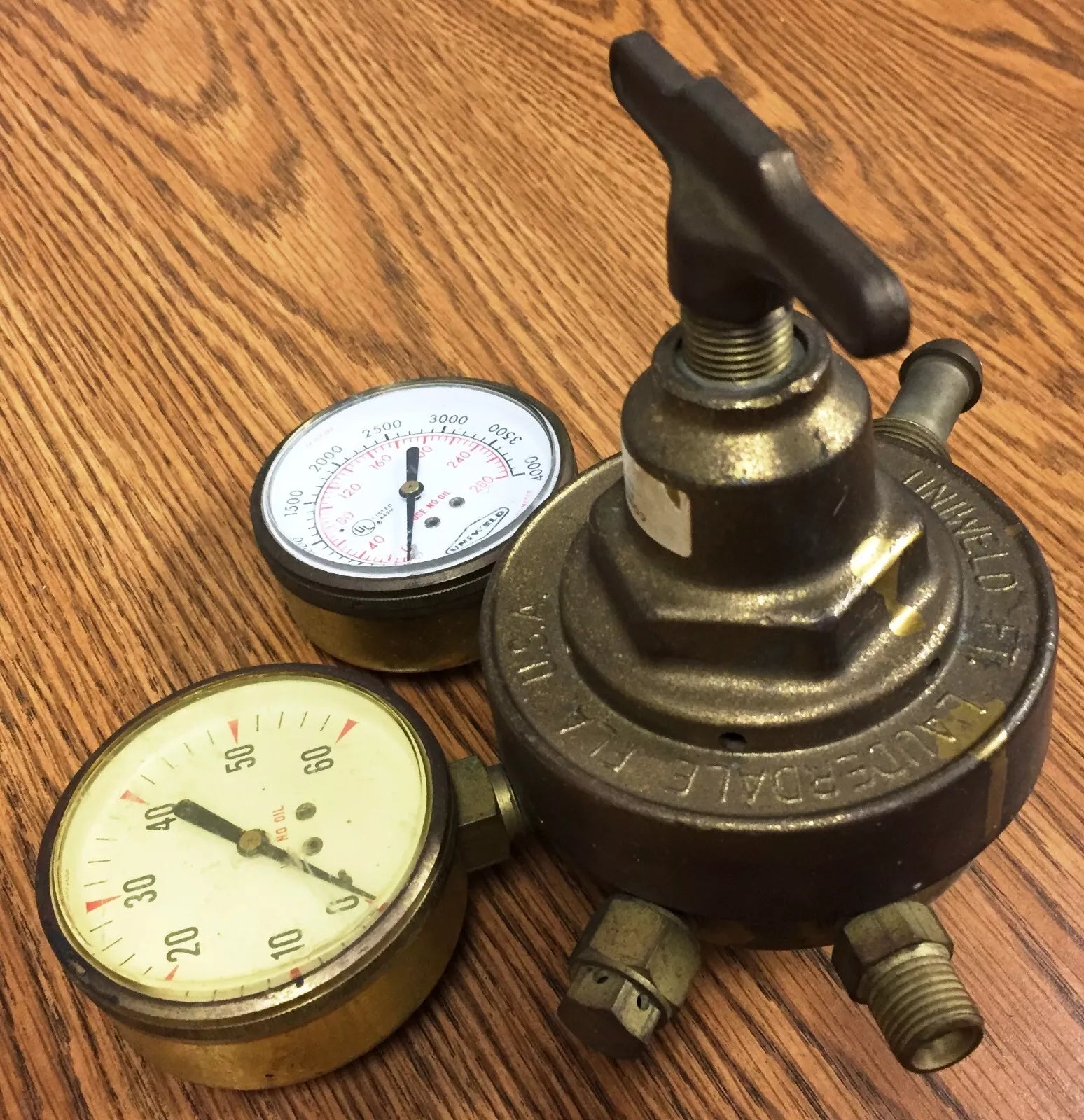 Uniweld Compressed Inert Gases Regulator for Welding Applications