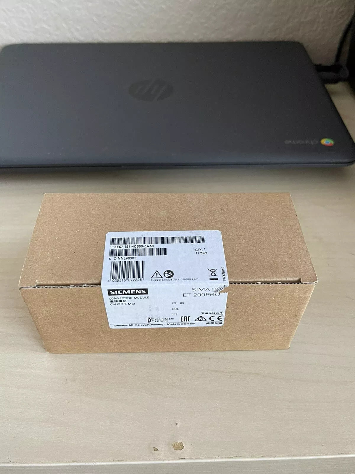 Siemens 6ES7 194-4CB00-0AA0 with 6ES7194-4CB00-0AA0 incl. 142-4BF00-0AA0