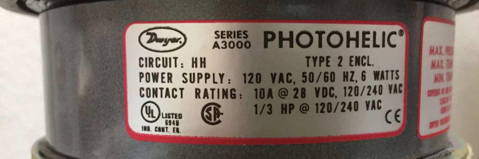 Dwyer A3005 Photohelic Pressure Switch/Gage Indicator