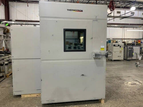 Thermotron WS-120-CH-30 Walk-In Chamber Temp -20C to +177C with 8800