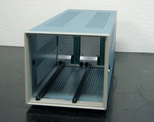 Tektronix TM502A Main-frame
