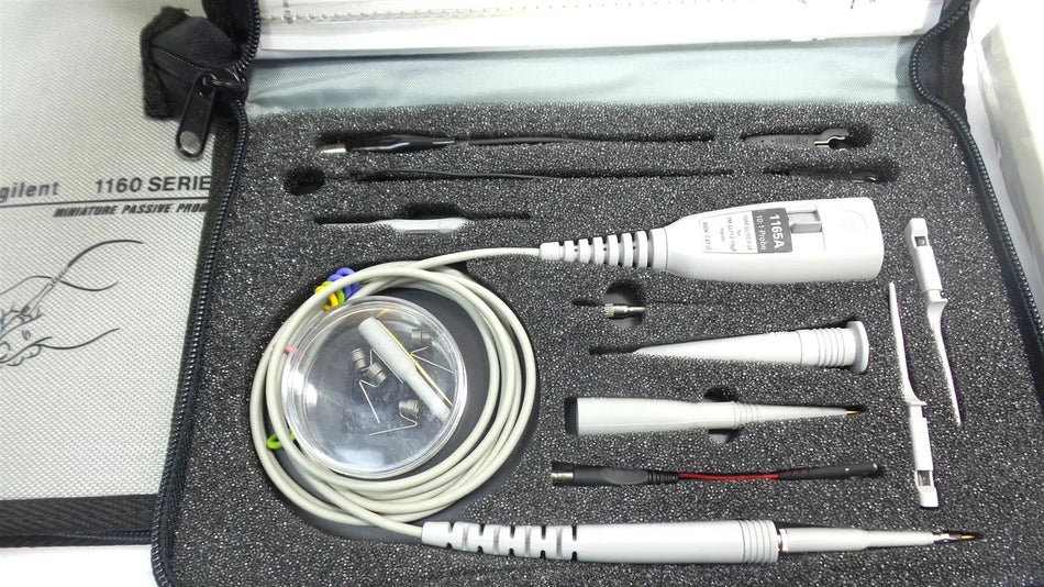 Agilent 54831M Infiniium Oscilloscope 600 MHz 4 GS/a with Accessories