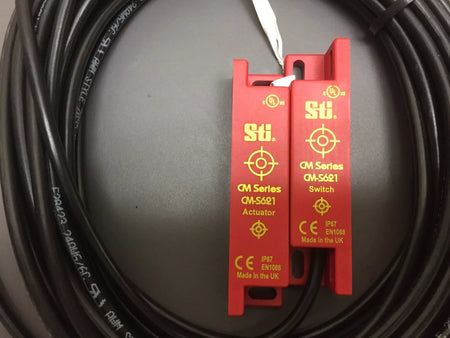 STI 44536-1621 with Both CM-S621PC10 2 N/C + 1 N/O 32ft Cable Pre-wired