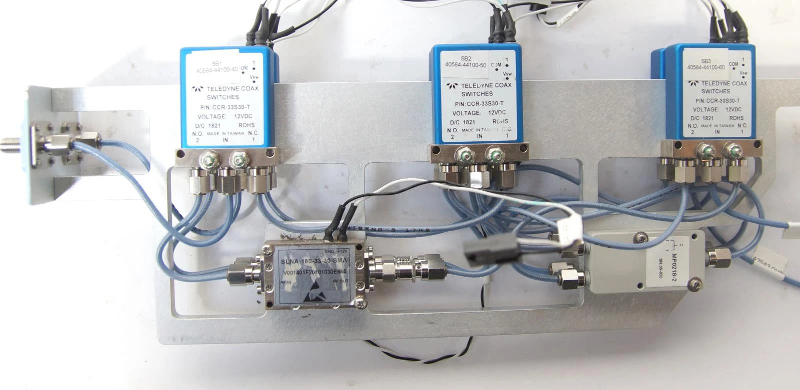 Pair of Fairview Microwave SLNA-180-33-30-SMA 2GHz - 18GHz Broadband Amplifiers
