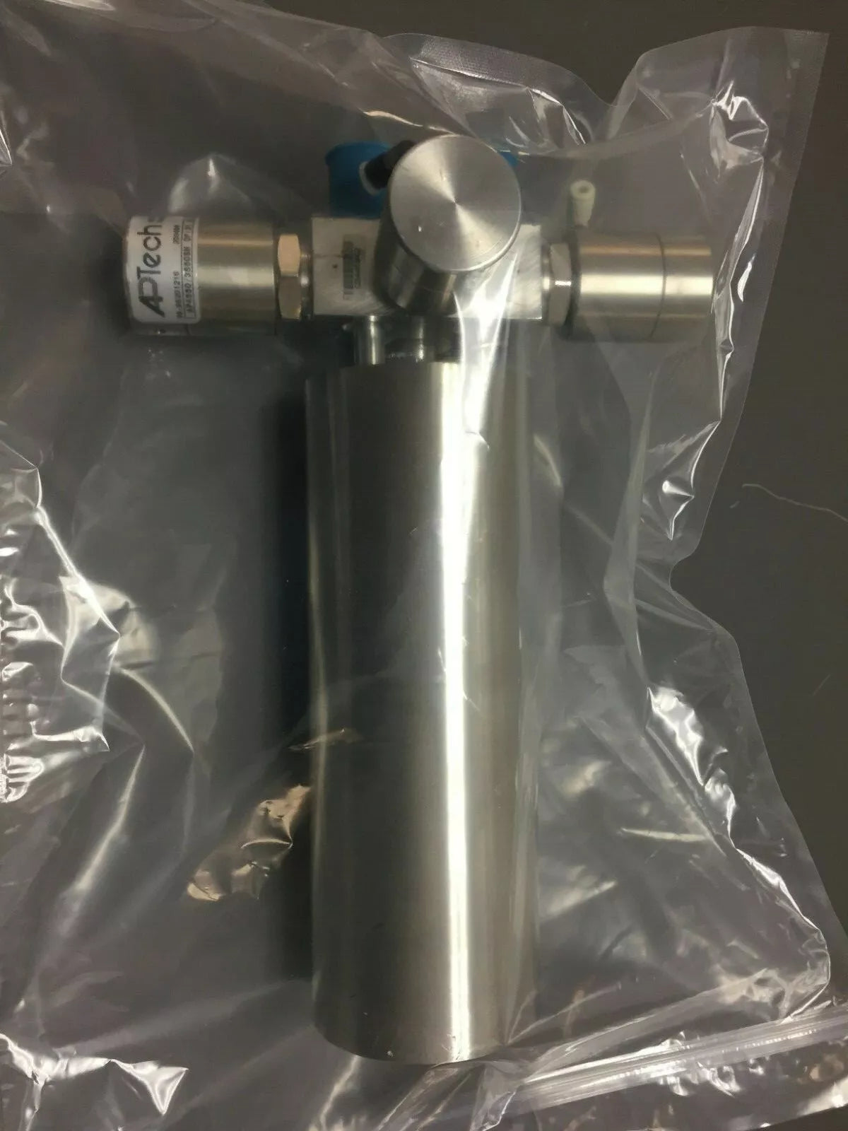 Aixtron P/N 54201-00 520 PSI Cylinder