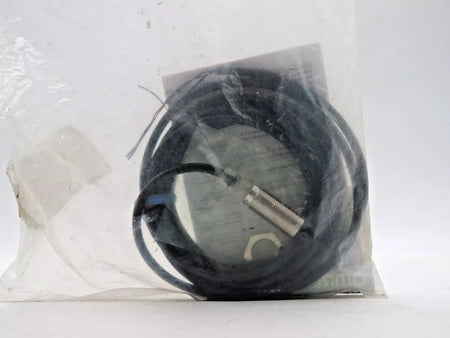 Omron E2B-M12KN08-WP-B1 Proximity Sensor 10 to 30 VDC