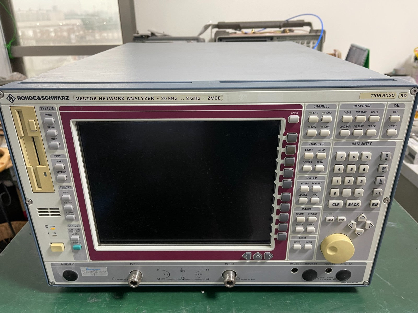 Rohde & Schwarz ZVCE Vector Network Analyzer 20kHz- 8GHz , 2 ports _9568 - XG eqpt