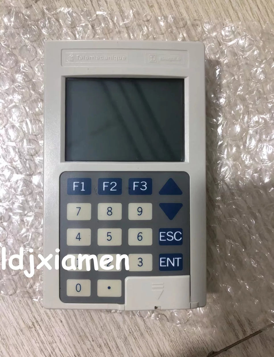 Used Schneider VW3A66206 ATV66 series panel test in good condition