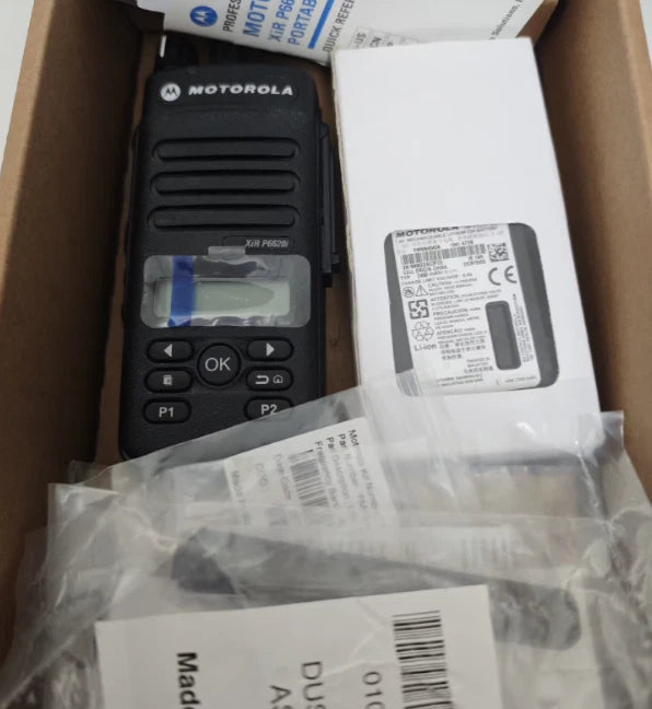 Motorola XIR P6620i Walkie-Talkie - Long Range Communication Device