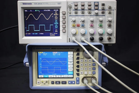 Rohde & Schwarz AM300 35MHz Dual Channel Function Generator