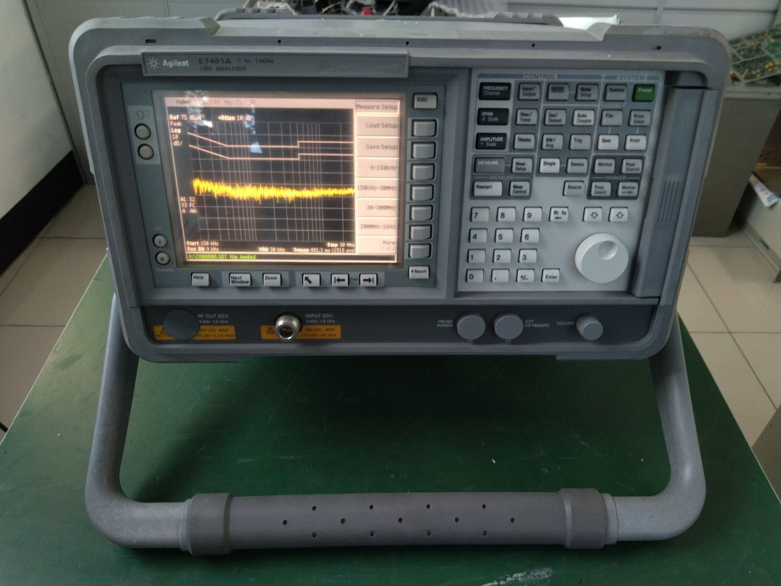 Agilent E7401A EMC Analyzer 9KHz to 1.5Ghz ,w/ 1DR, 1DS, 060, B72