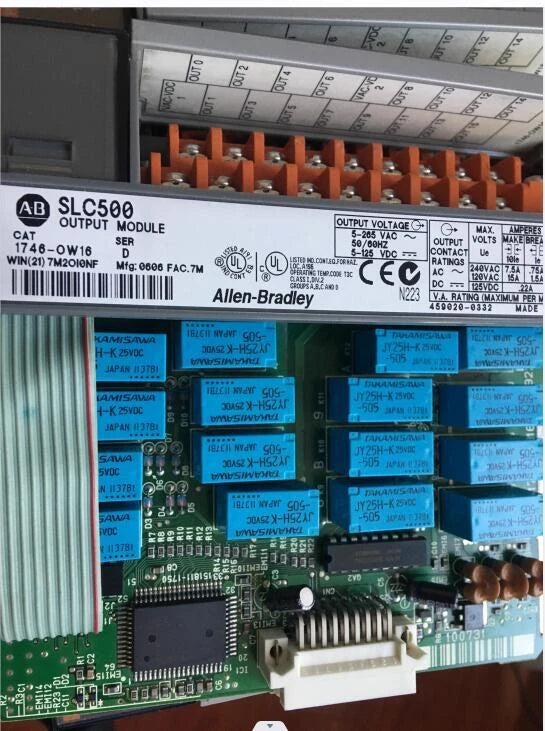 AB SLC500 PLC 1746-OW16 D: Output Module for industrial control systems
