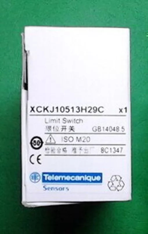New Schneider XCK-J10513H29C Limit Switch in Box