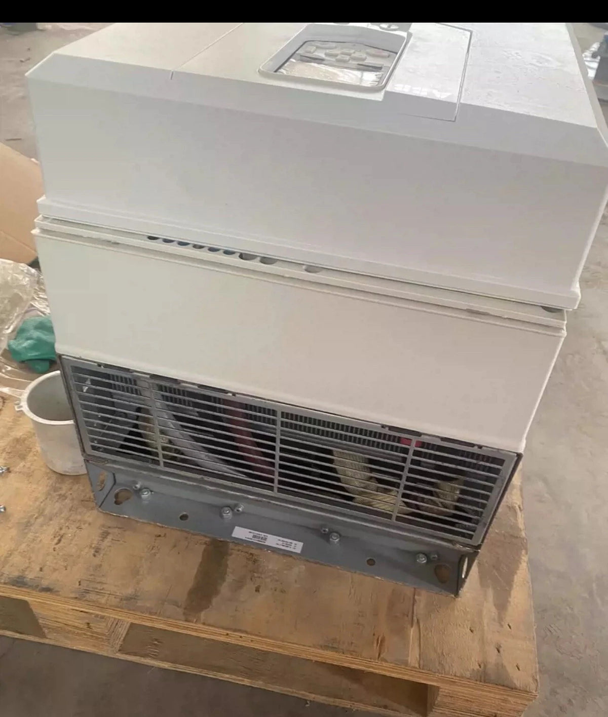 ABB ACS580-01-366A-4 Variable Frequency Drive 366 Amps