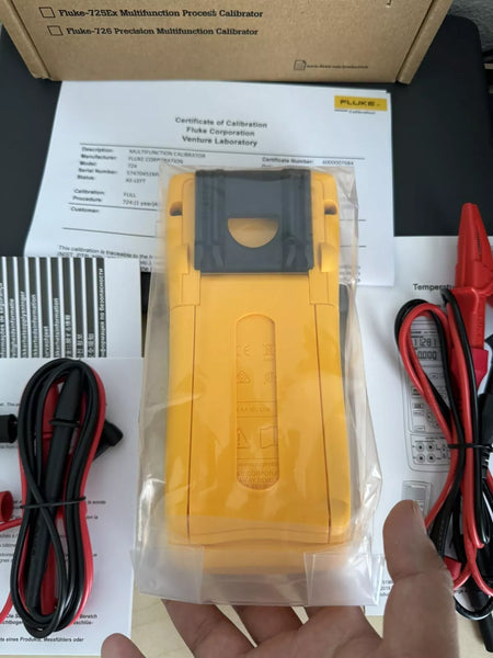 Fluke 724 Temperature Calibrator - Calibrated 2022 / New Sealed