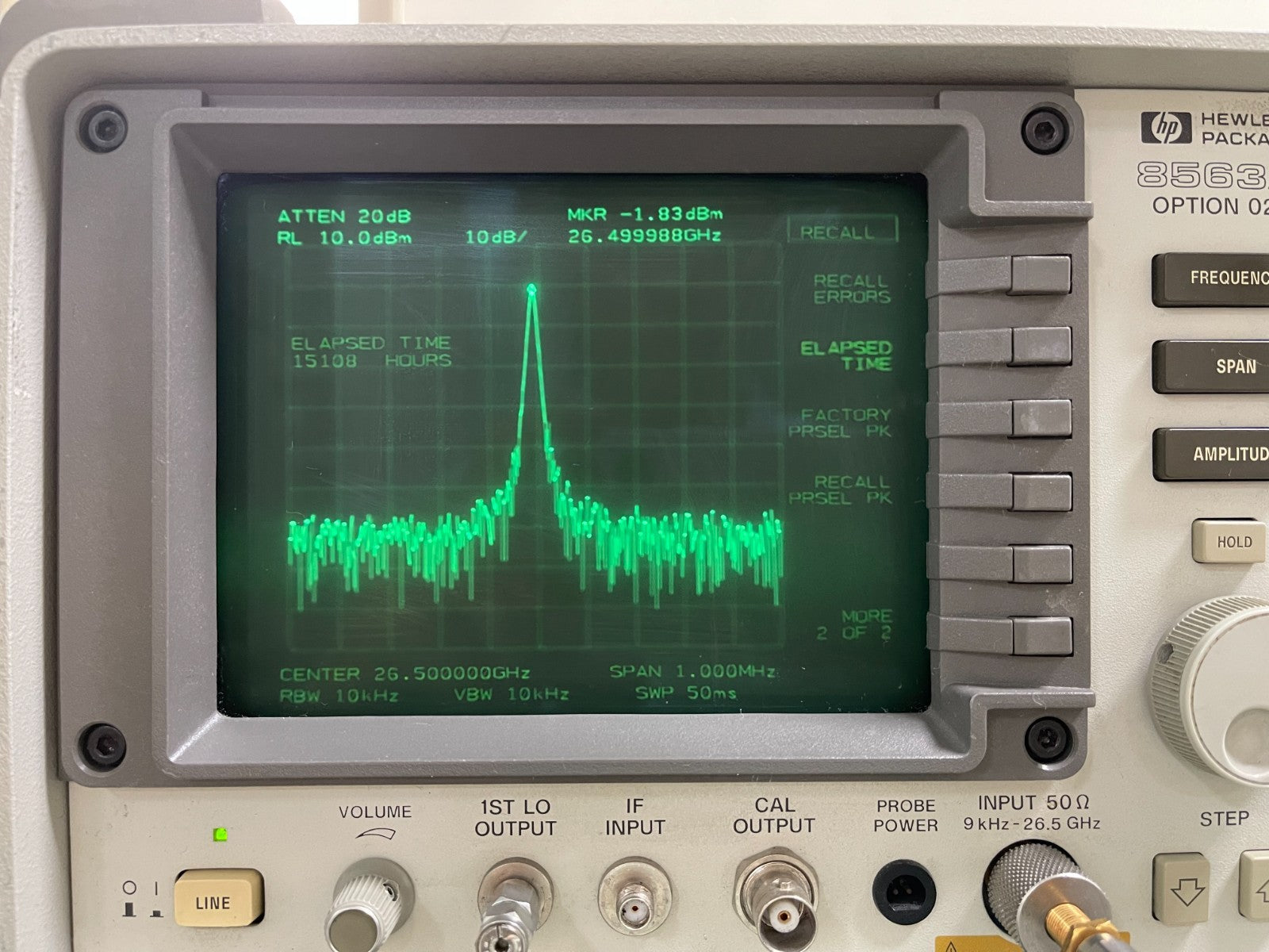 HP Agilent 8563A spectrum analyzer 9KHz to 26.5GHz w/ 85620A_01172 , Calibrated - XG eqpt