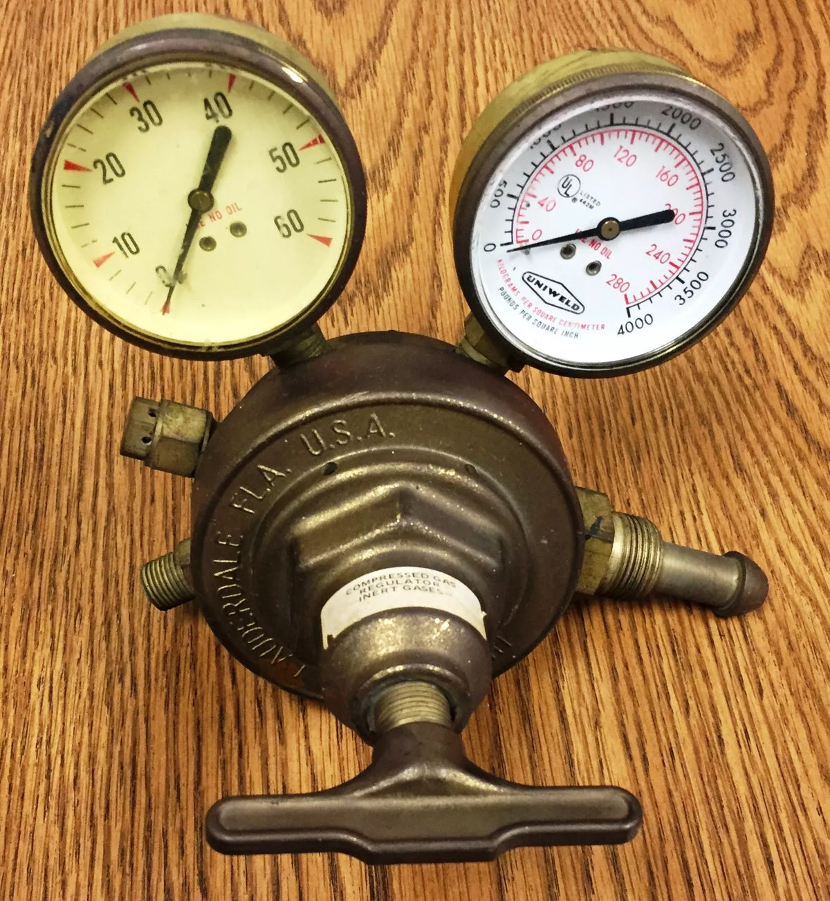 Uniweld Compressed Inert Gases Regulator for Welding Applications