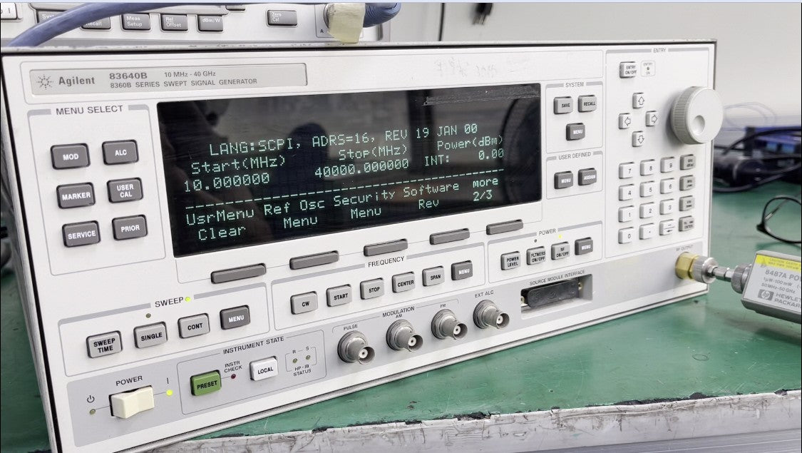 Agilent 83640B 10MHz-40GHz Synthesized Sweep Signal Generator 002/006/008_01<wbr/>133