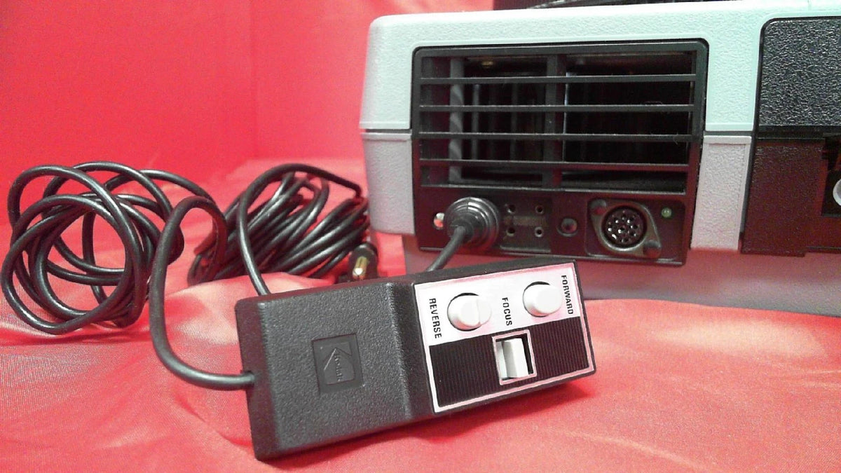 Kodak Ektagraphic III AMT Slide Projector with Remote & Wireless Control