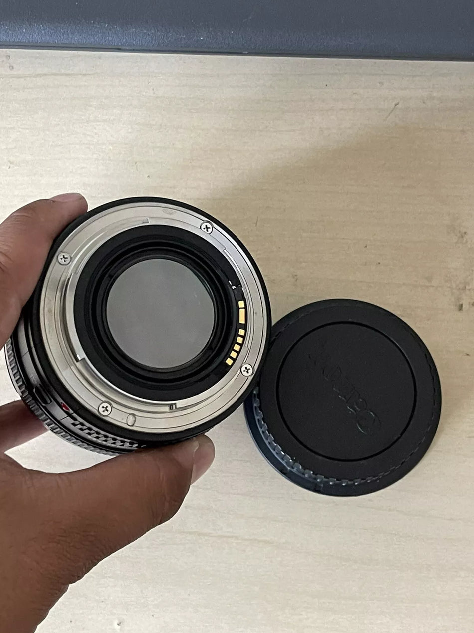 Canon 50mm f/1.4 EF Mount Lens