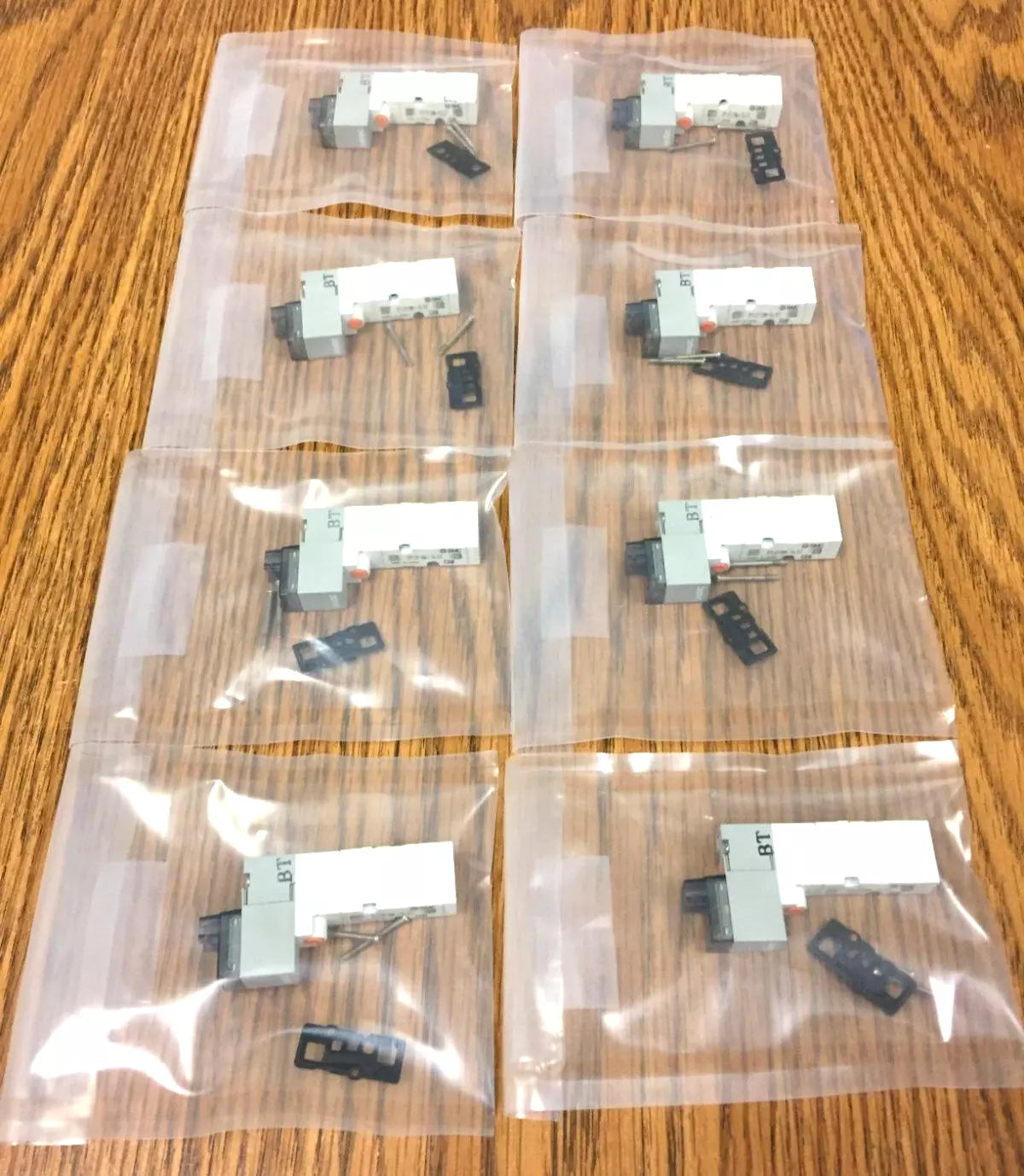 SMC SYJ3133-5LOZ Solenoid Valve - 5 Port, 3 Position, Single Solenoid