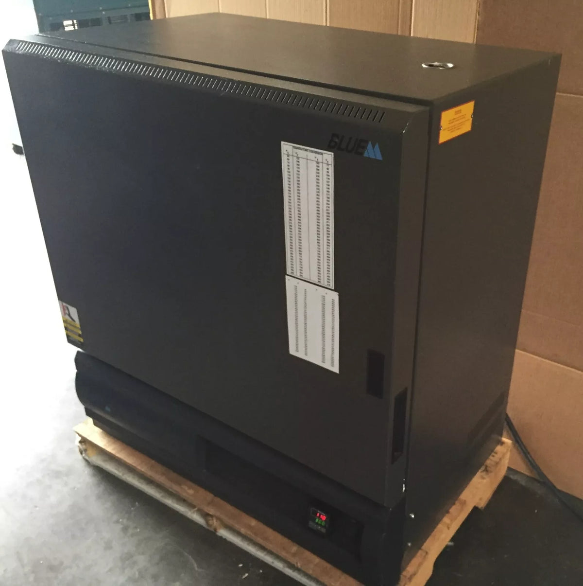 Blue M MO1440A Mechanical Convection Oven, Black Color