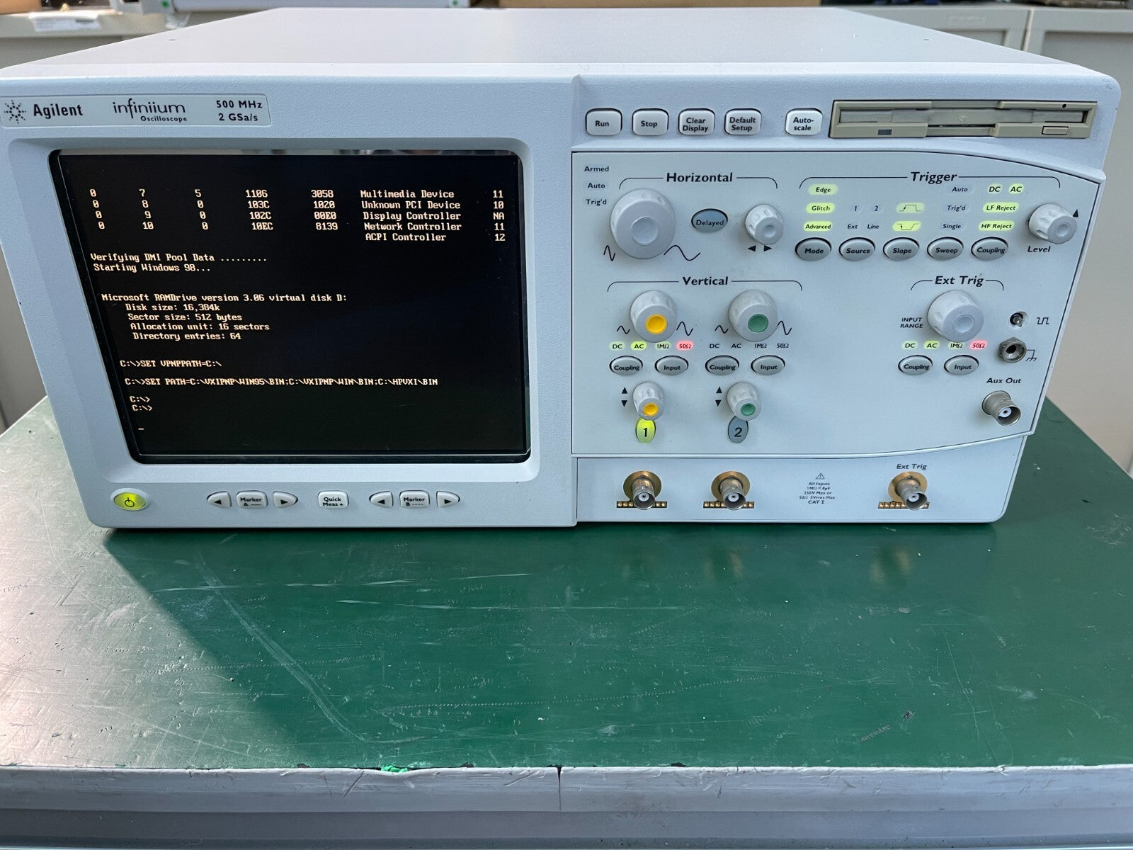 Agilent 54820A Infiniium Oscilloscope 500MHz , 2GSa/s _0108 - XG eqpt