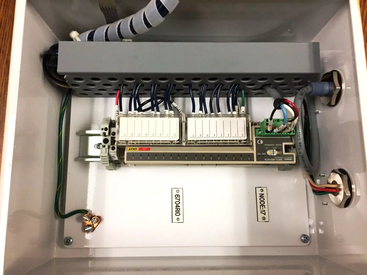 SCE SCE-1210CH-10 Industrial Control Panel with Omron DRT2-MD16TA Remote Terminal