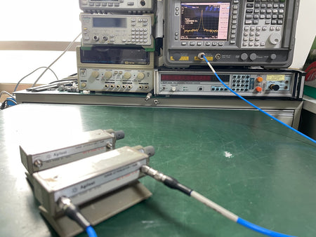 HP Agilent 8495B Step Attenuator 0-18GHz , 0-70dB , 10dB steps - XG eqpt