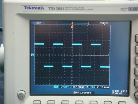 Tektronix AWG510 50K-1GHz Airbitrary Generator