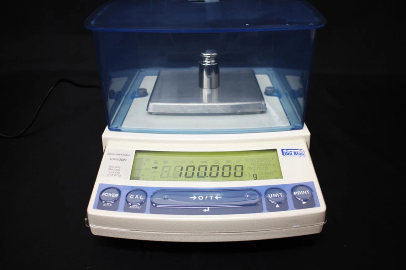 SHIMADZU UW620H Electric Balance 620g
