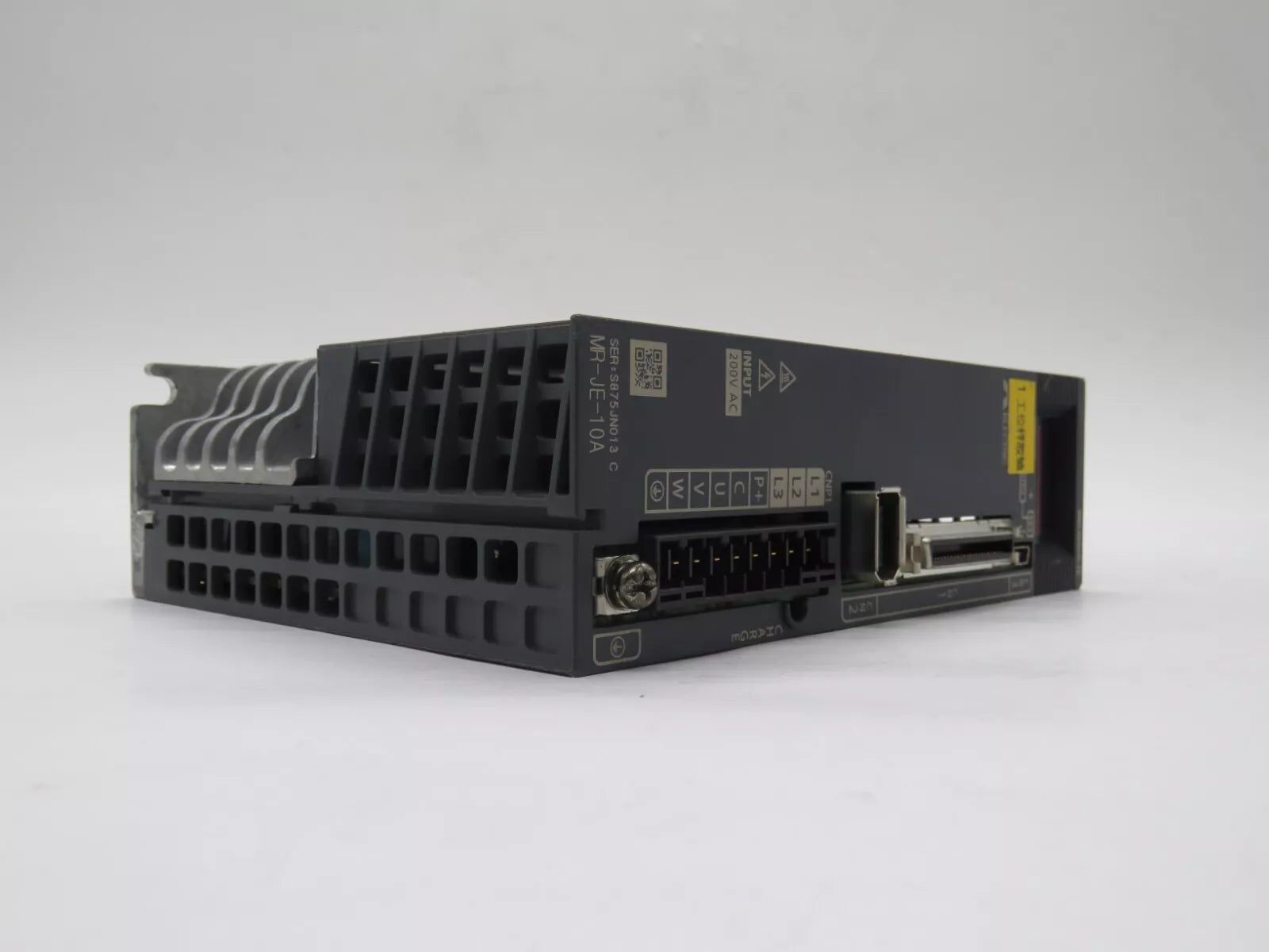 Set of 2 Mitsubishi MR-JE-10A AC Servo Drive 100 Watt 200V