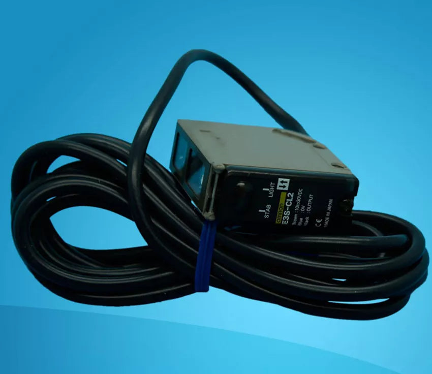 Omron E3S-CL2 Photoelectric Sensor Switch