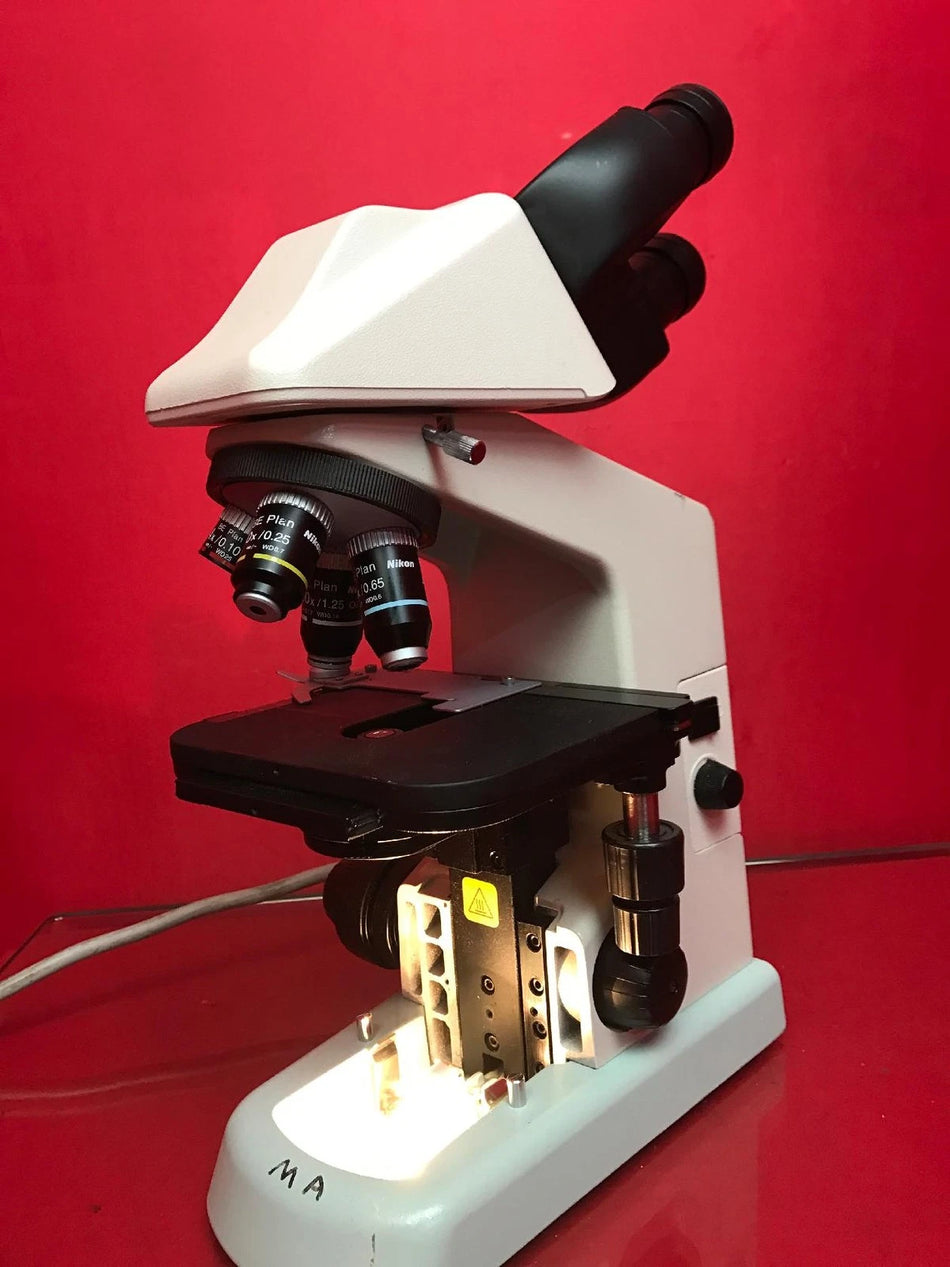 Nikon Eclipse E100 Microscope S/N 721452