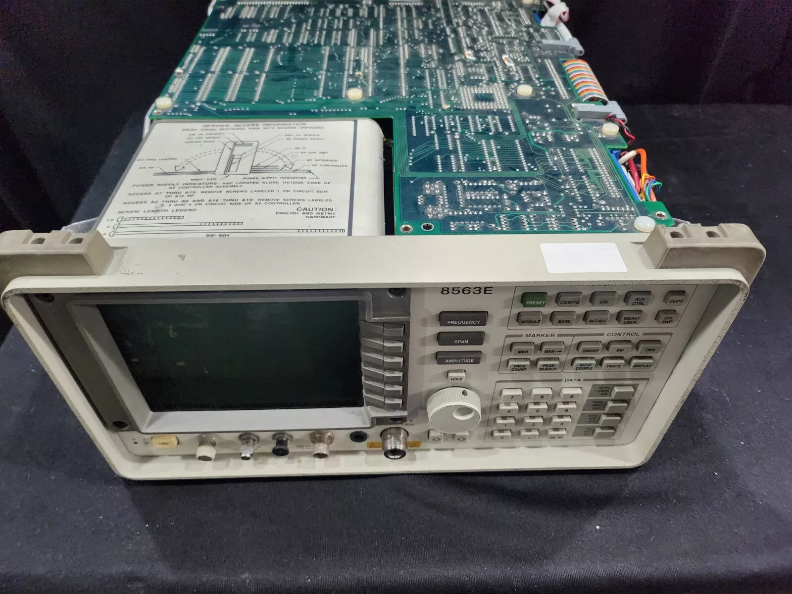 HP 8563E Spectrum Analyzer 30Hz to 26.5GHz Not Working - No Case (4071)