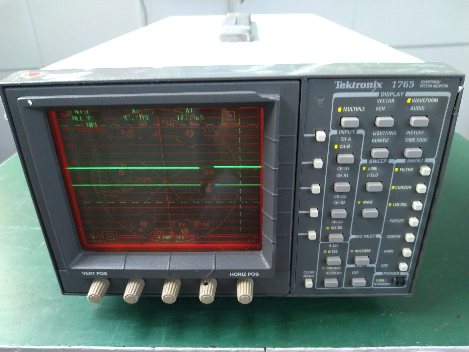 Tektronix 1765 Waveform / Vector Monitor - XG eqpt