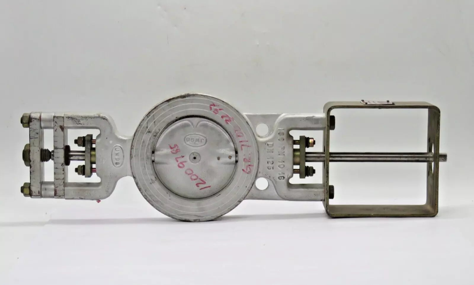 CWP 542 Pressure Regulating Butterfly Automatic Valves with Mounting Bracket